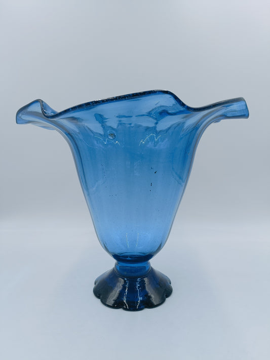 Vase en verre soufflé