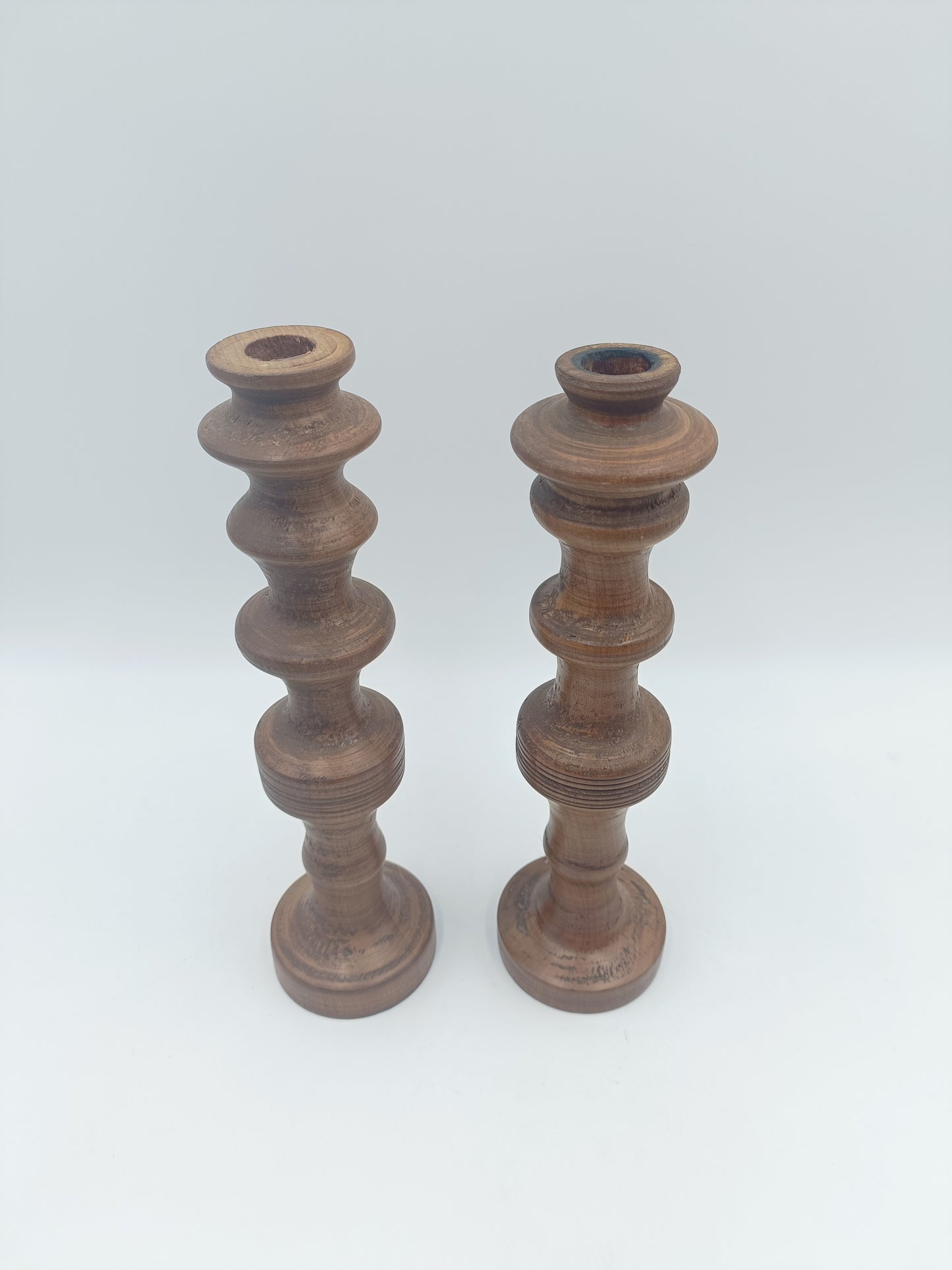 Bougeoirs en bois