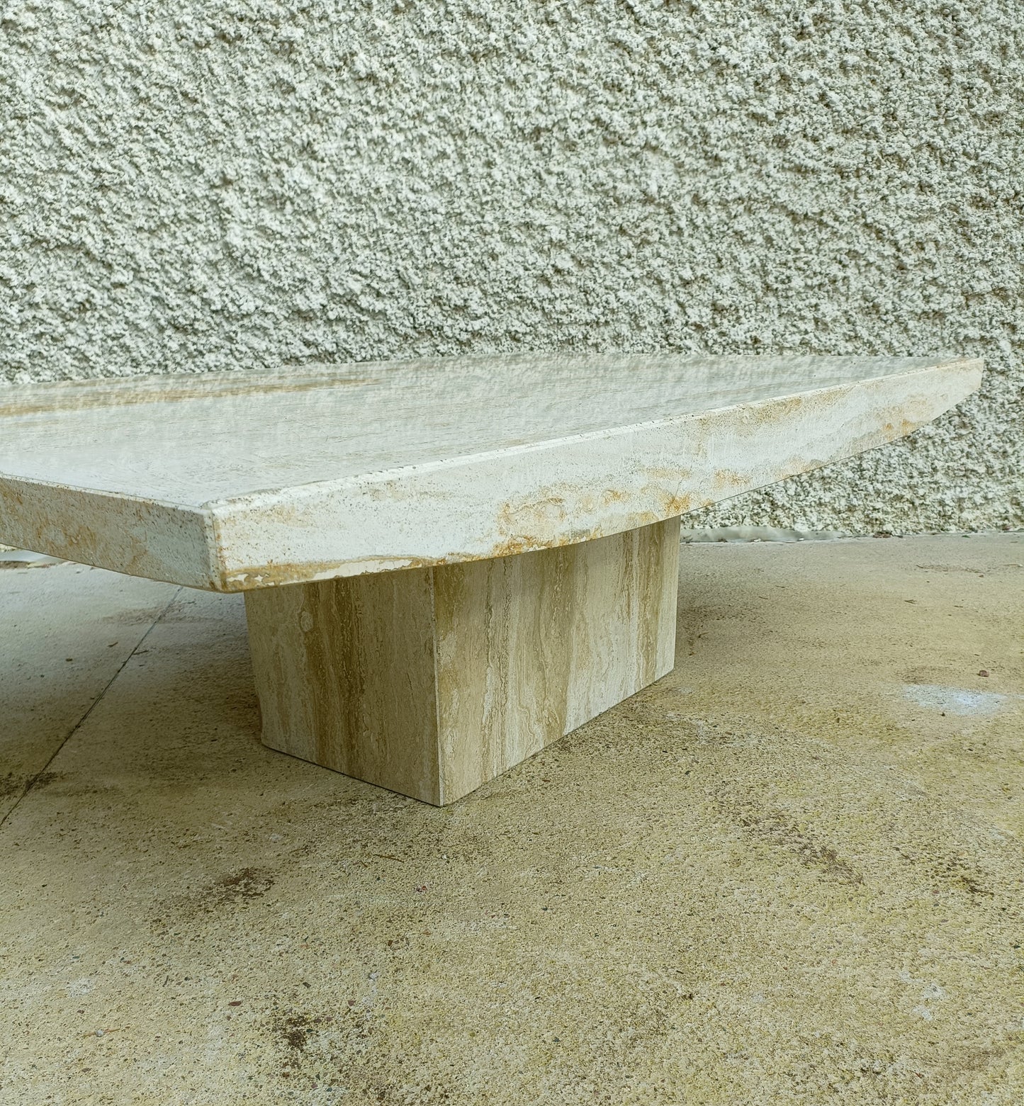 Table basse en travertin